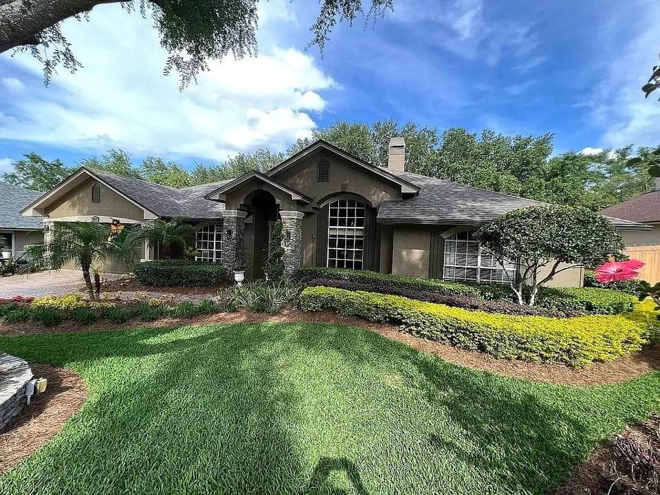 3037 SALISBURY COVE OVIEDO, FL 32765