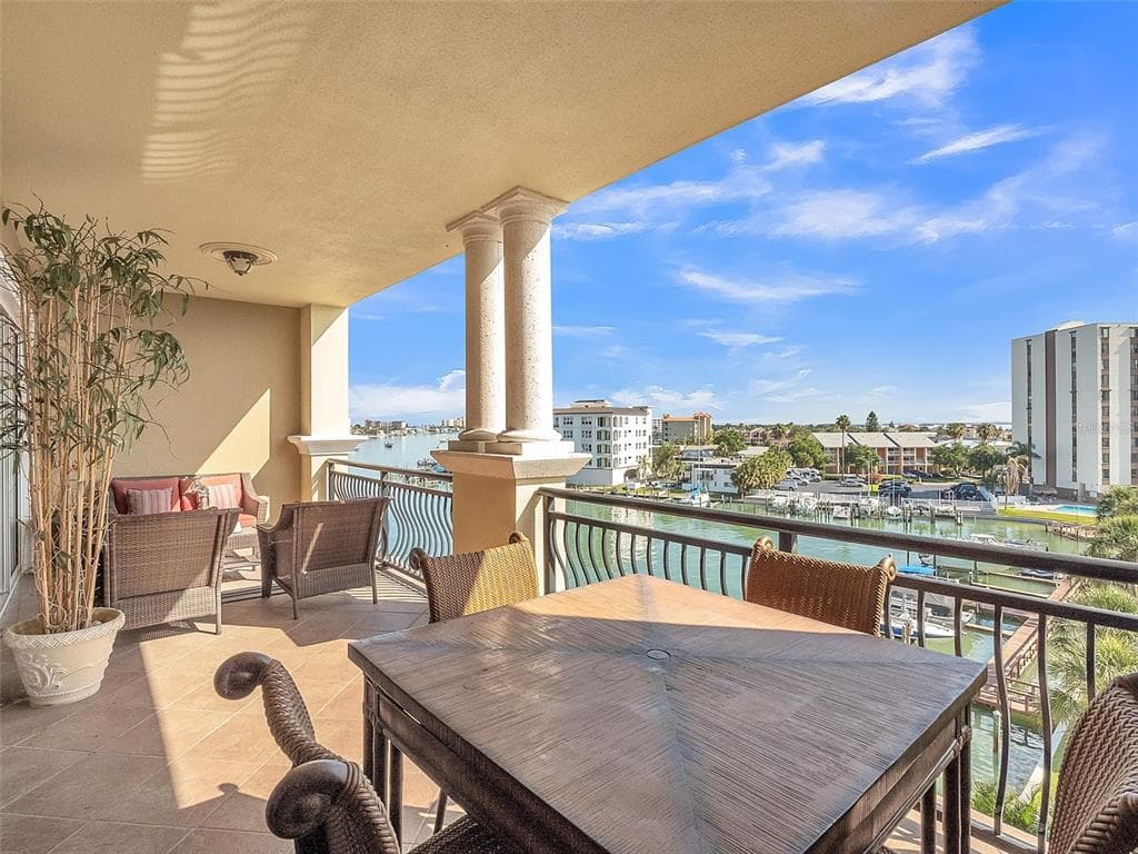 202 WINDWARD PASSAGE UNIT 504 CLEARWATER, FL 33767
