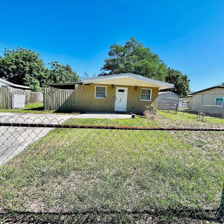 7208 E CHELSEA STREET TAMPA, FL 33610