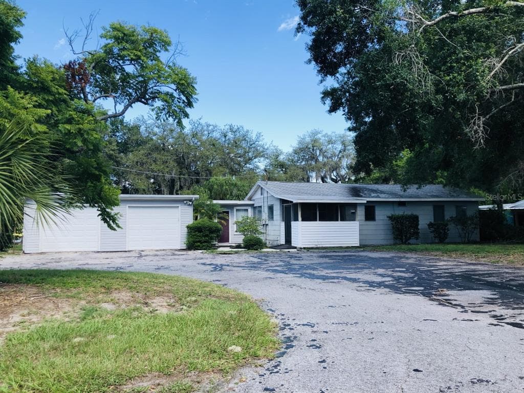 12403 N OREGON AVENUE TAMPA, FL 33612