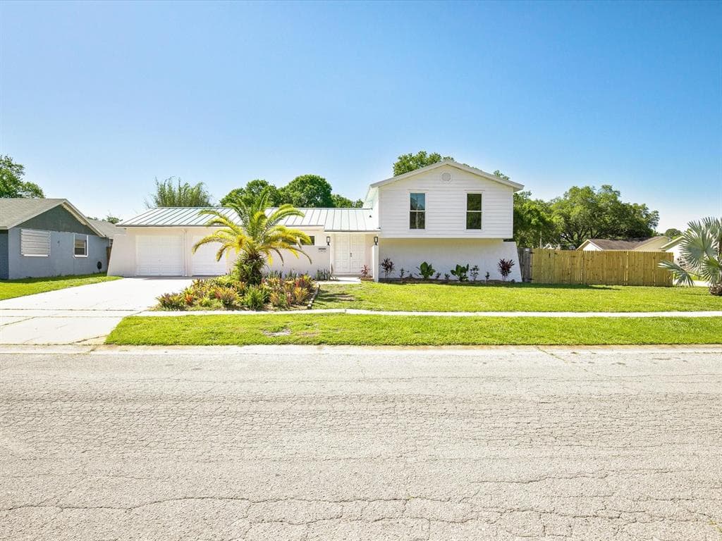 13931 CHERRY CREEK DRIVE TAMPA, FL 33618
