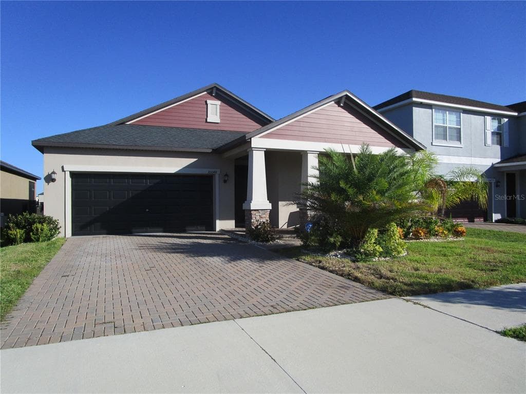 10048 VICTORY GALLOP LOOP RUSKIN, FL 33573