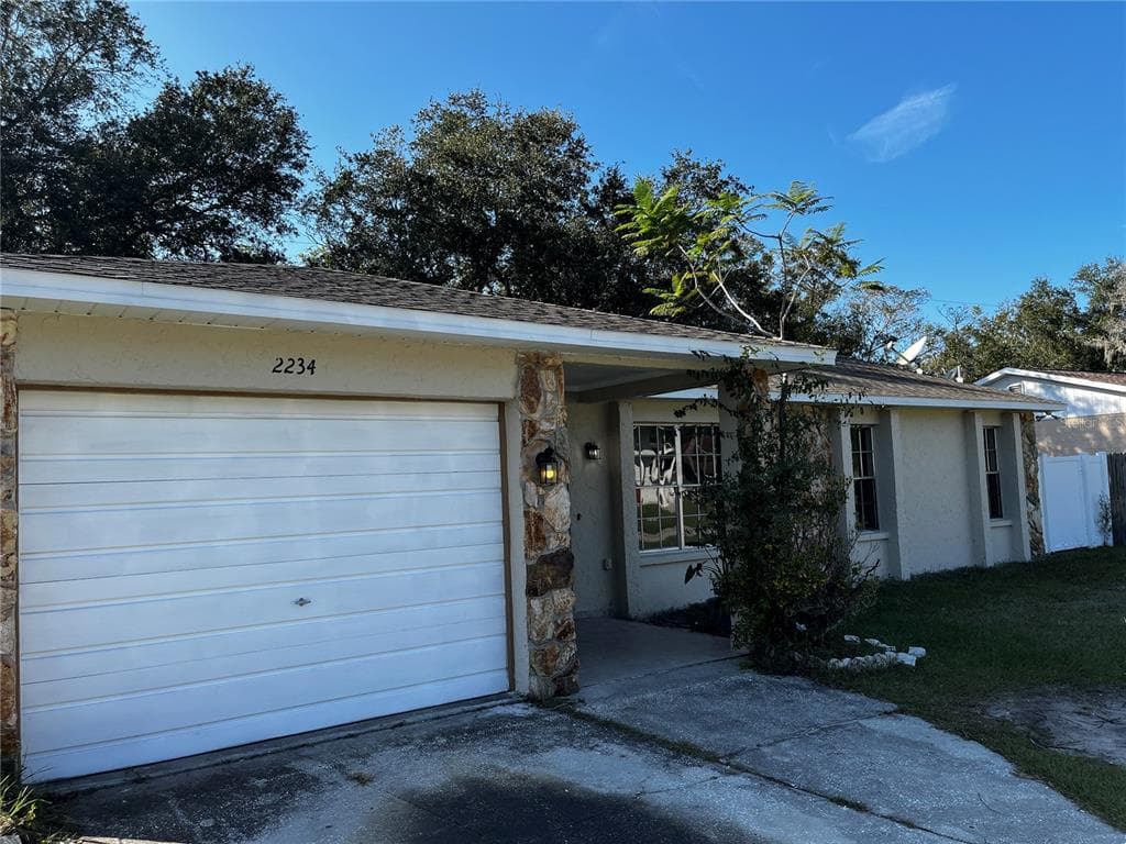 2234 VILLAGE COURT BRANDON, FL 33511
