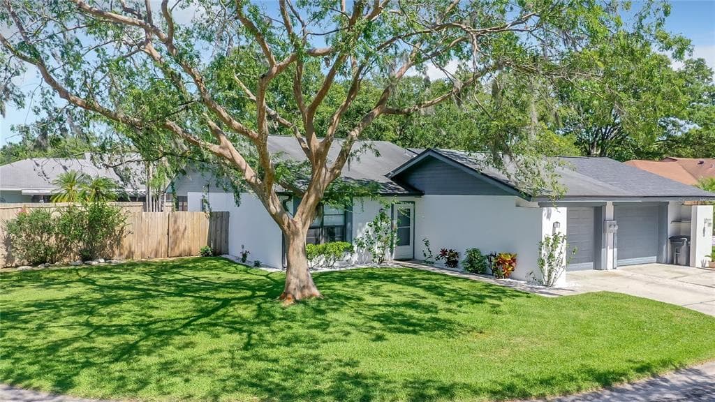 4402 ROCKCREST CIRCLE TAMPA, FL 33624