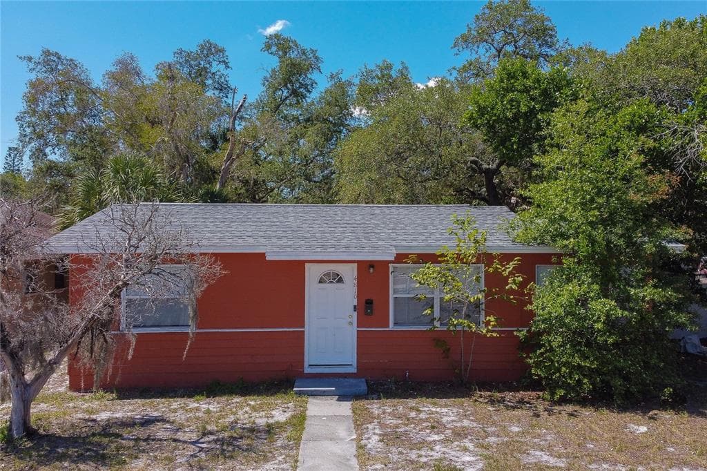 4810 5TH AVENUE S ST PETERSBURG, FL 33711