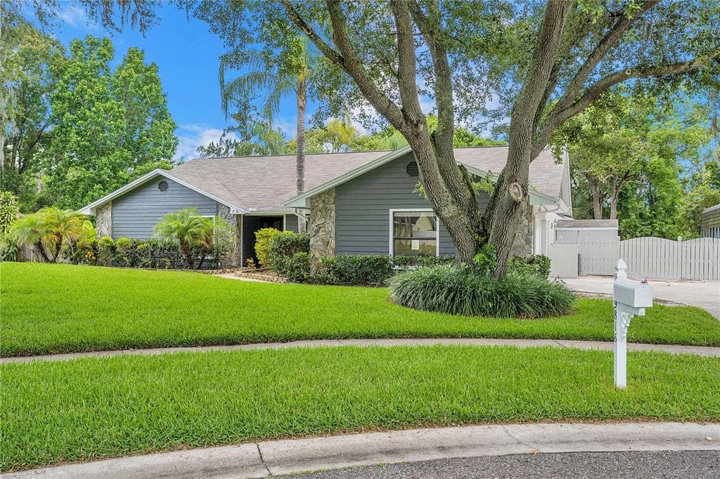 19816 DEER HOLLOW LANE