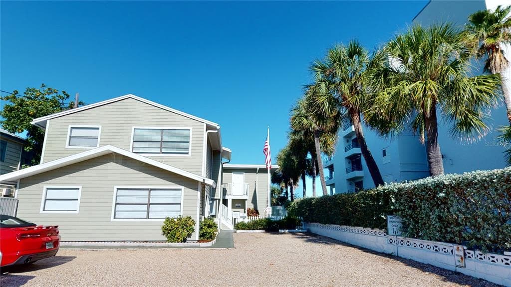 410 GULF BOULEVARD UNIT 7 INDIAN ROCKS BEACH, FL 33785