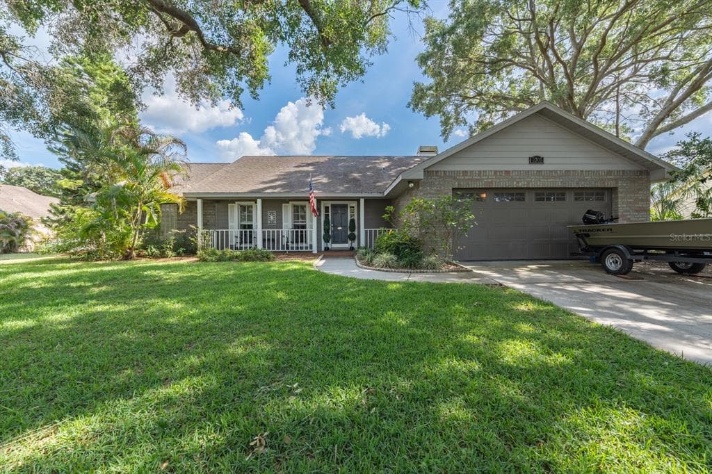 2705 MOCK ORANGE COURT VALRICO, FL 33594
