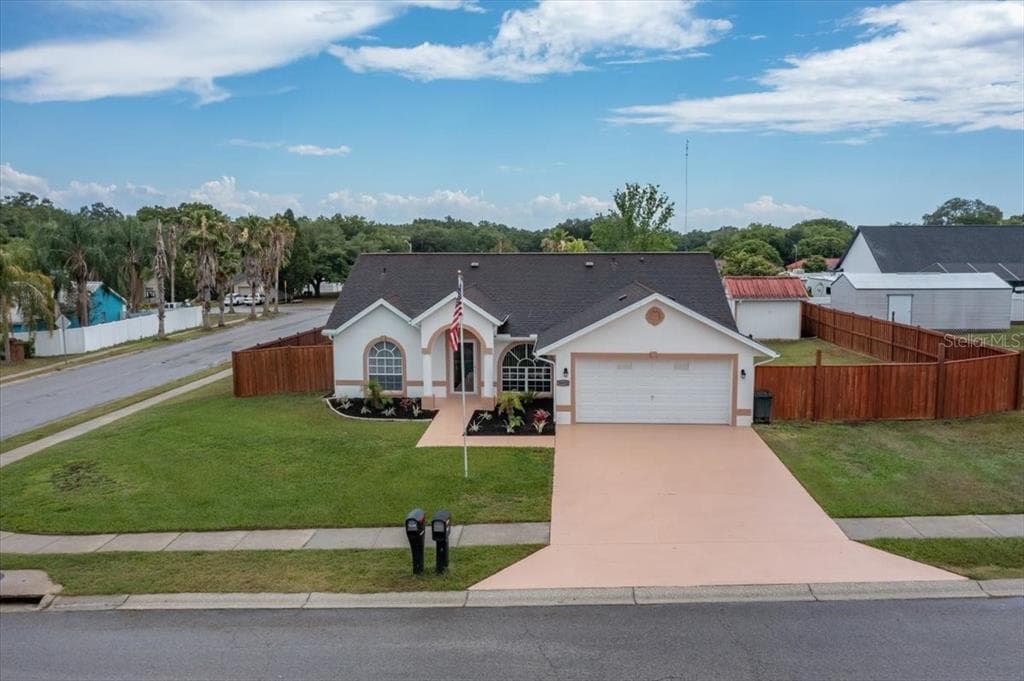 38912 CARR DRIVE ZEPHYRHILLS, FL 33540