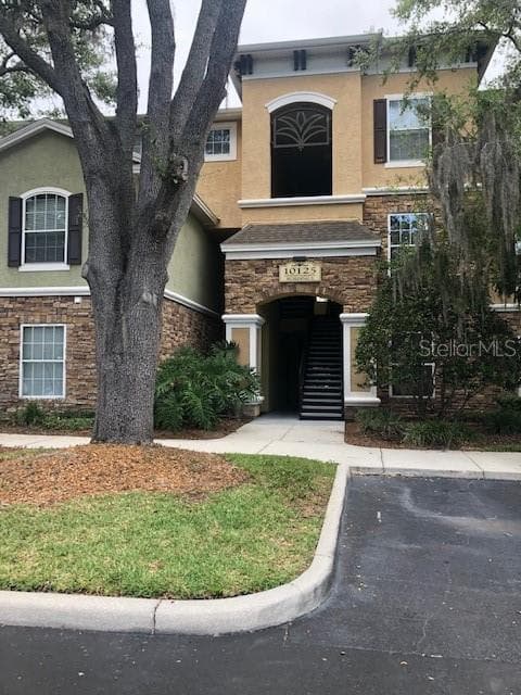 10125 COURTNEY PALMS BOULEVARD UNIT 102 TAMPA, FL 33619