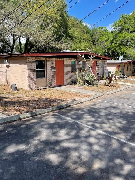 8722 N 48TH STREET UNIT A TAMPA, FL 33617