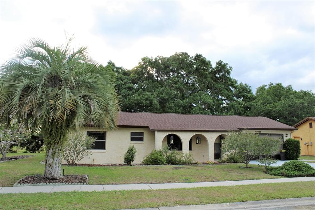 8331 ANGELA COURT ZEPHYRHILLS, FL 33541