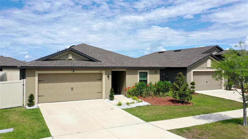 1740 CHATHAM GREEN CIRCLE RUSKIN, FL 33570