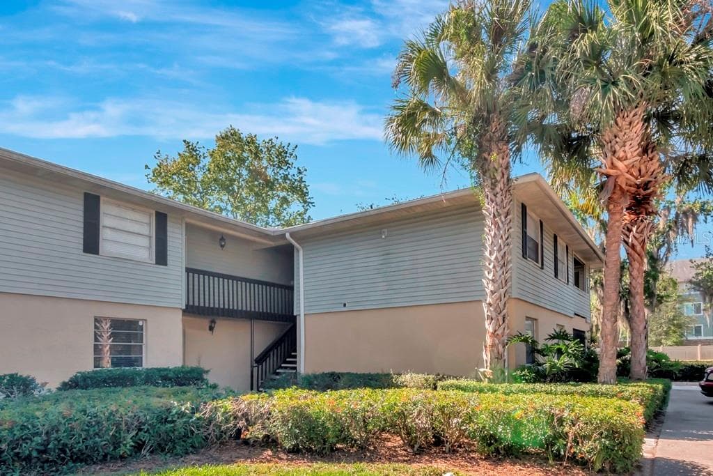 217 THORN TREE PLACE BRANDON, FL 33510