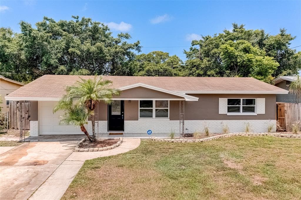 8514 108TH STREET SEMINOLE, FL 33772