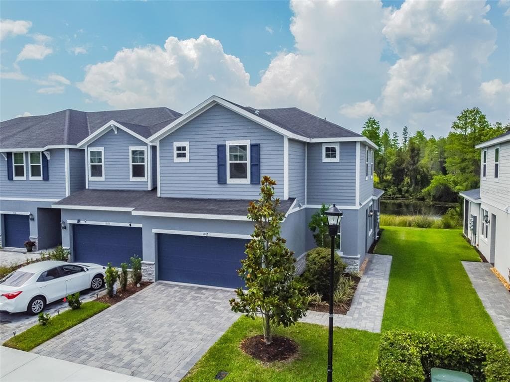 1017 ORCHARD ARBOUR COURT