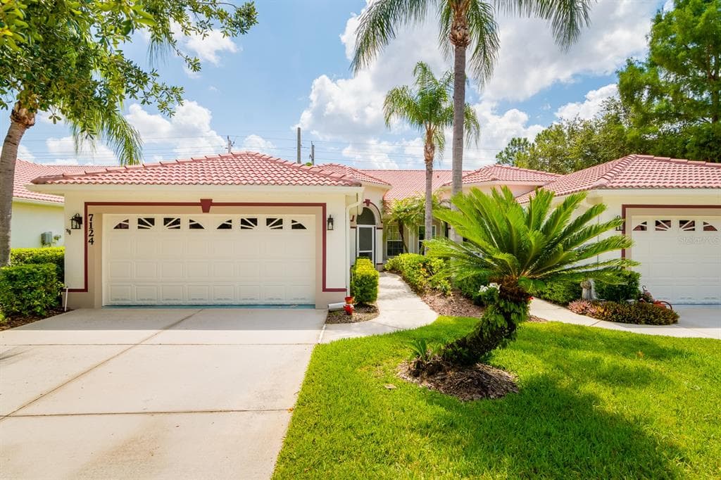 7124 MELROSE PLACE BRADENTON, FL 34203