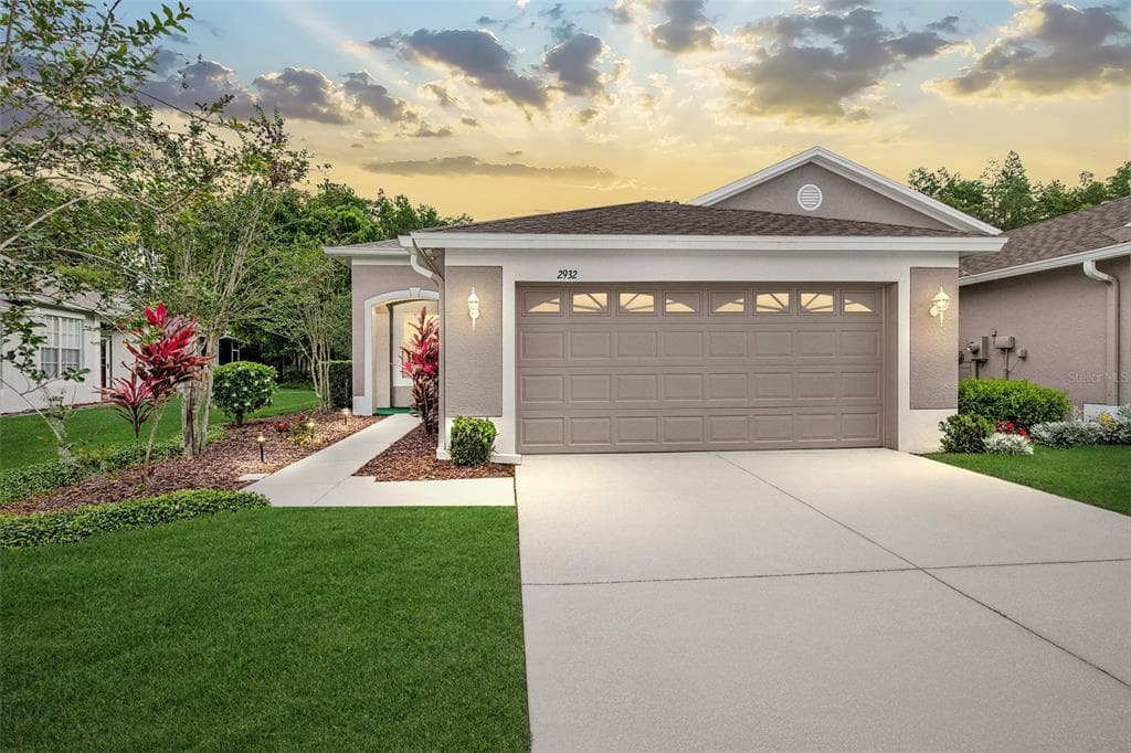 2932 TANGLEWYLDE DRIVE LAND O LAKES, FL 34638