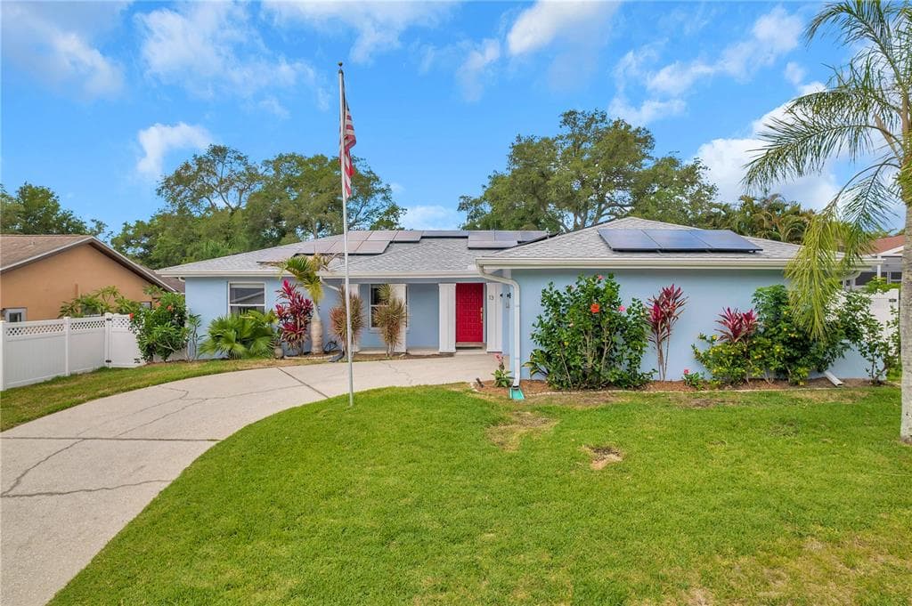 13 HARBOR WOODS DRIVE SAFETY HARBOR, FL 34695