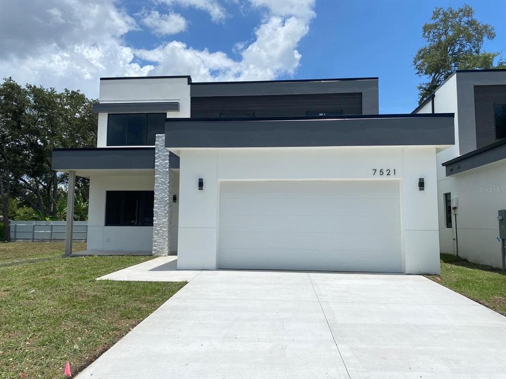 7521 N COOLIDGE AVENUE TAMPA, FL 33614