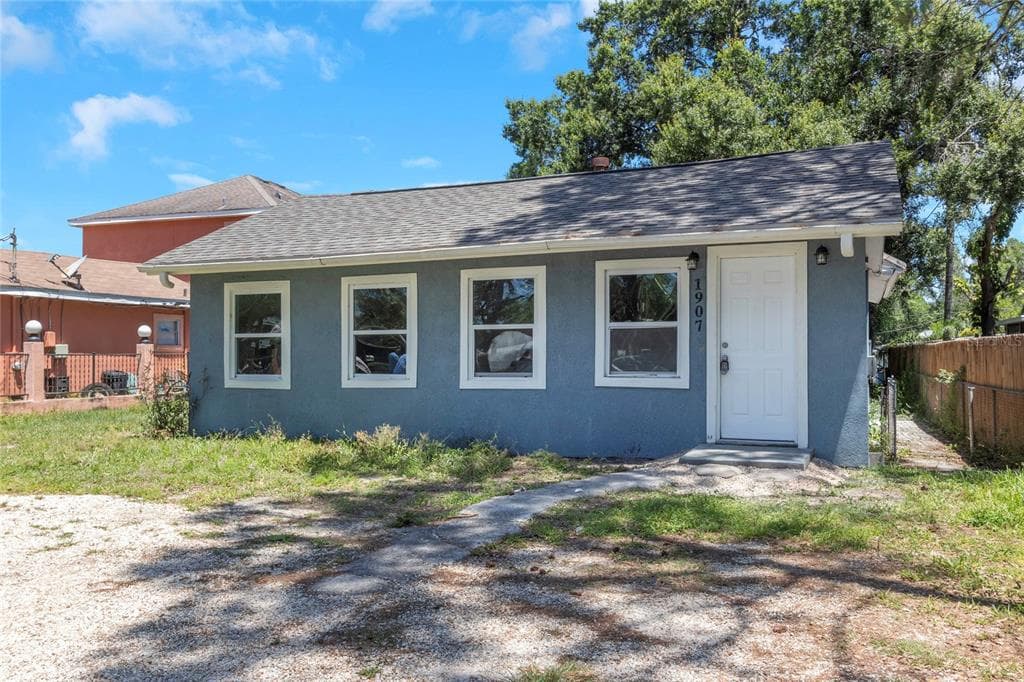 1907 W FLORA STREET TAMPA, FL 33604