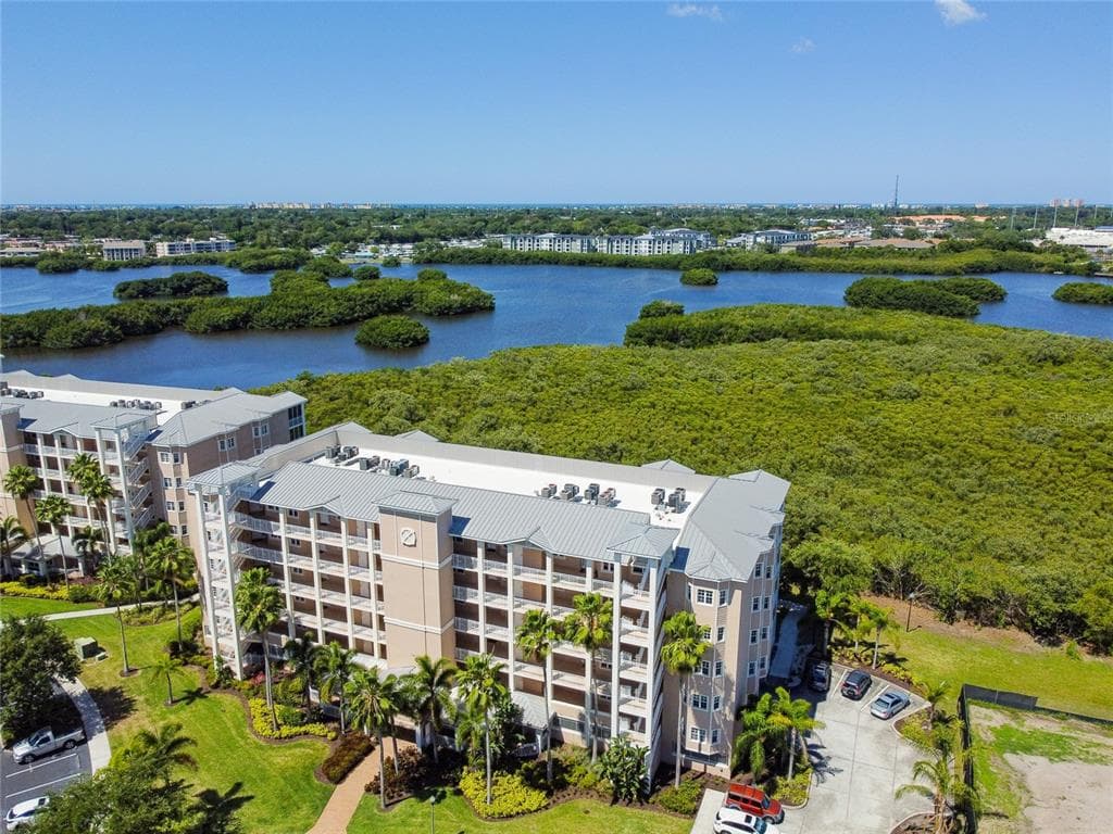 7296 MARATHON DRIVE UNIT 506 SEMINOLE, FL 33777