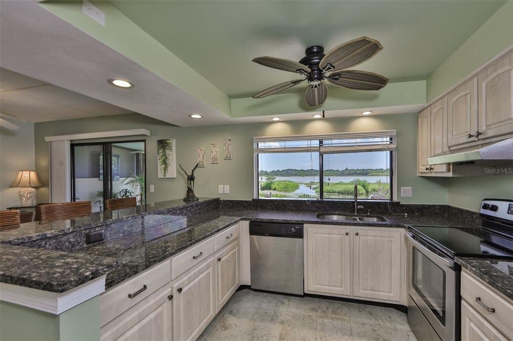 9209 SEMINOLE BOULEVARD UNIT 132 SEMINOLE, FL 33772