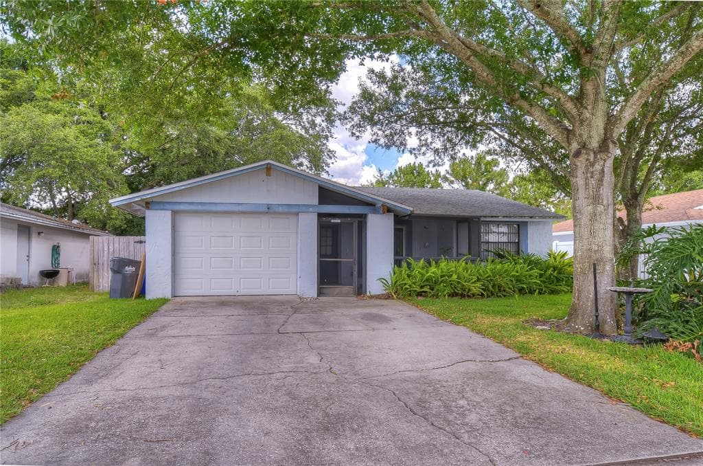 6458 REEF CIRCLE TAMPA, FL 33625