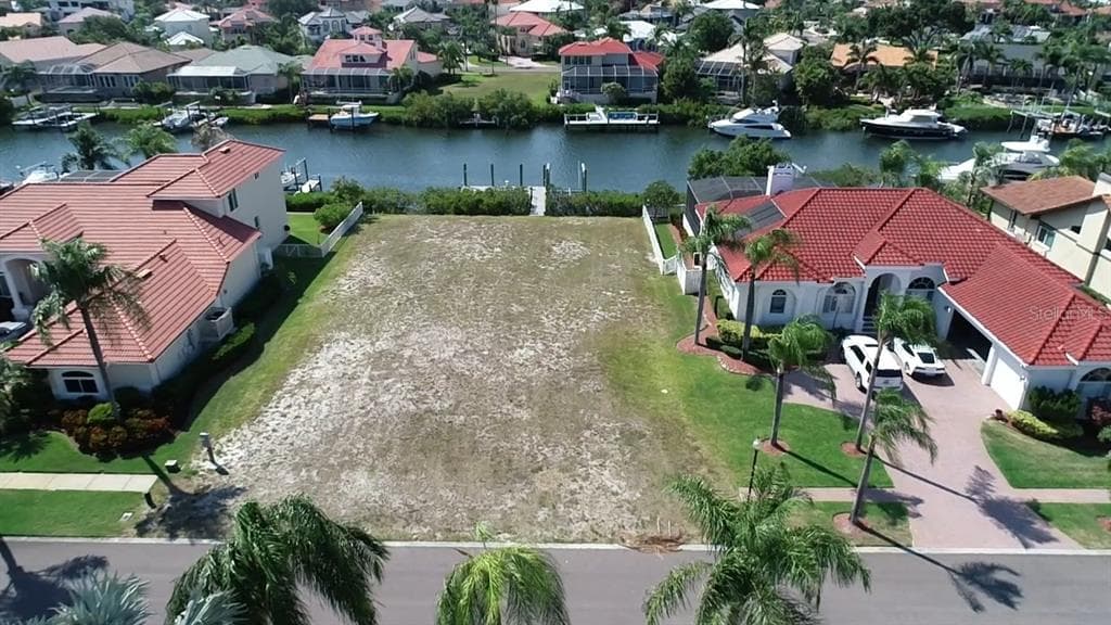 951 ALLEGRO LANE APOLLO BEACH, FL 33572