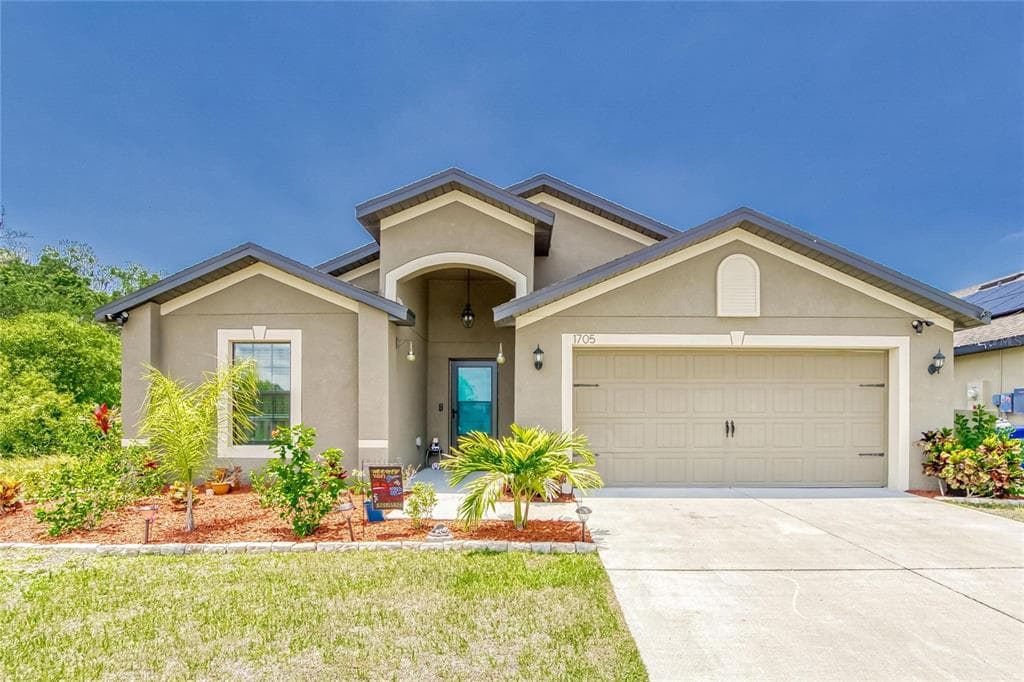 1705 CHATHAM GREEN CIRCLE RUSKIN, FL 33570