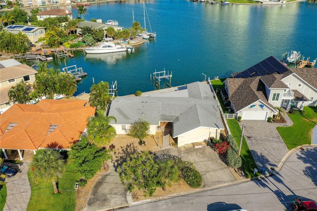 5910 BIKINI WAY N ST PETE BEACH, FL 33706