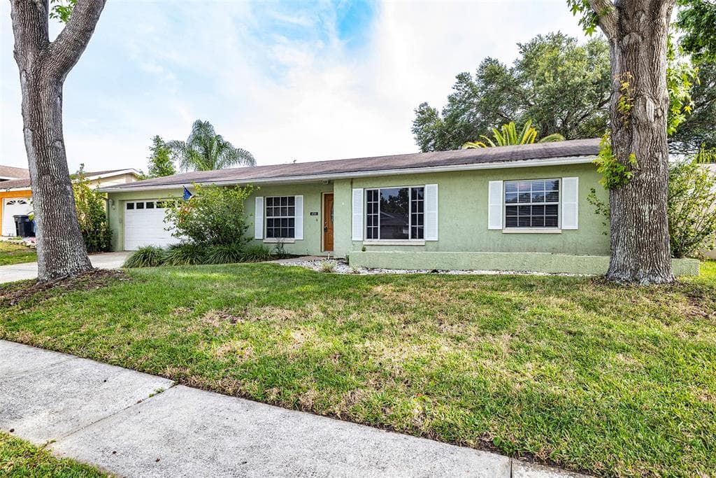 4735 SOUTHBREEZE DRIVE