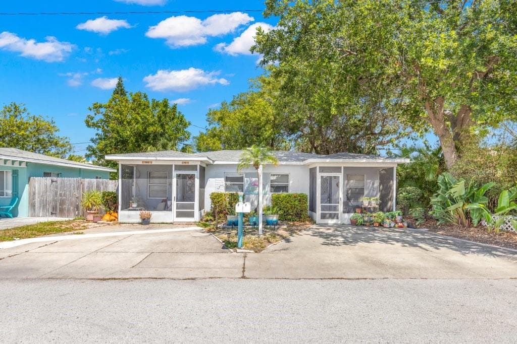 144 147TH AVENUE E MADEIRA BEACH, FL 33708