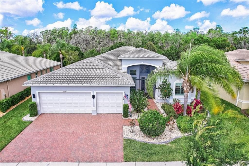 16221 DIAMOND BAY DRIVE WIMAUMA, FL 33598
