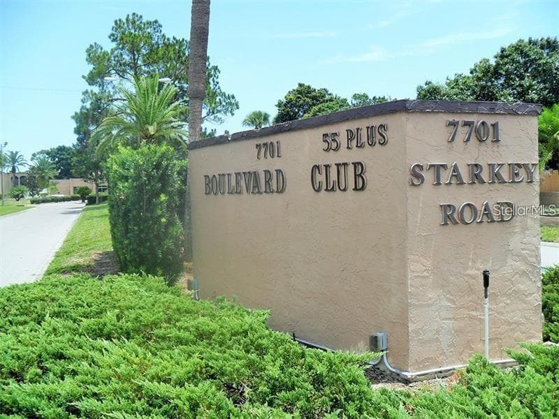 7701 STARKEY ROAD UNIT 605 SEMINOLE, FL 33777