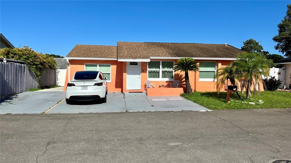 8814 ASCOT COURT TAMPA, FL 33634