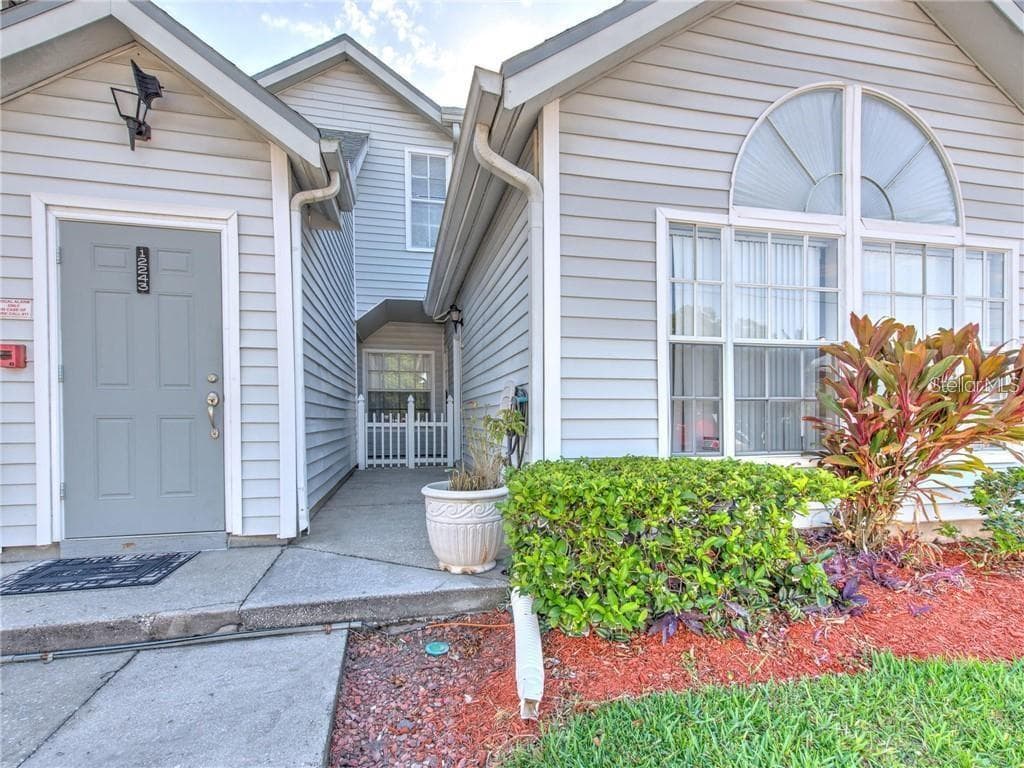 12241 ARMENIA GABLES CIRCLE UNIT 12241 TAMPA, FL 33612