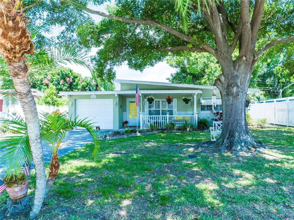 2212 EUCLID CIRCLE S CLEARWATER, FL 33764