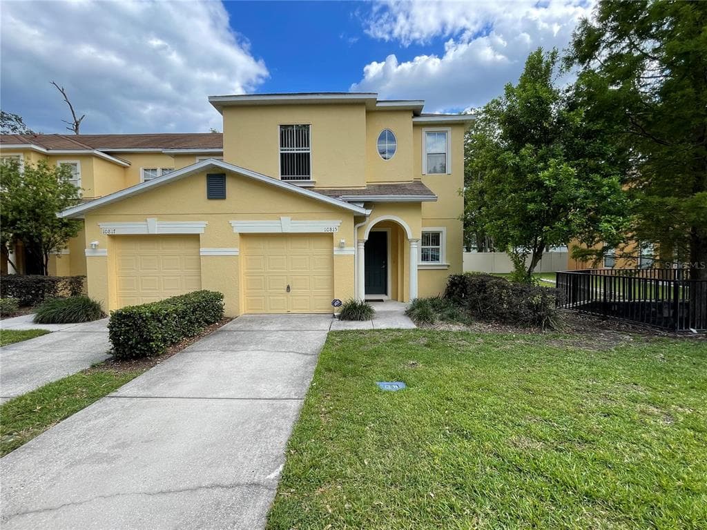 10815 GREAT CARLISLE COURT RIVERVIEW, FL 33578