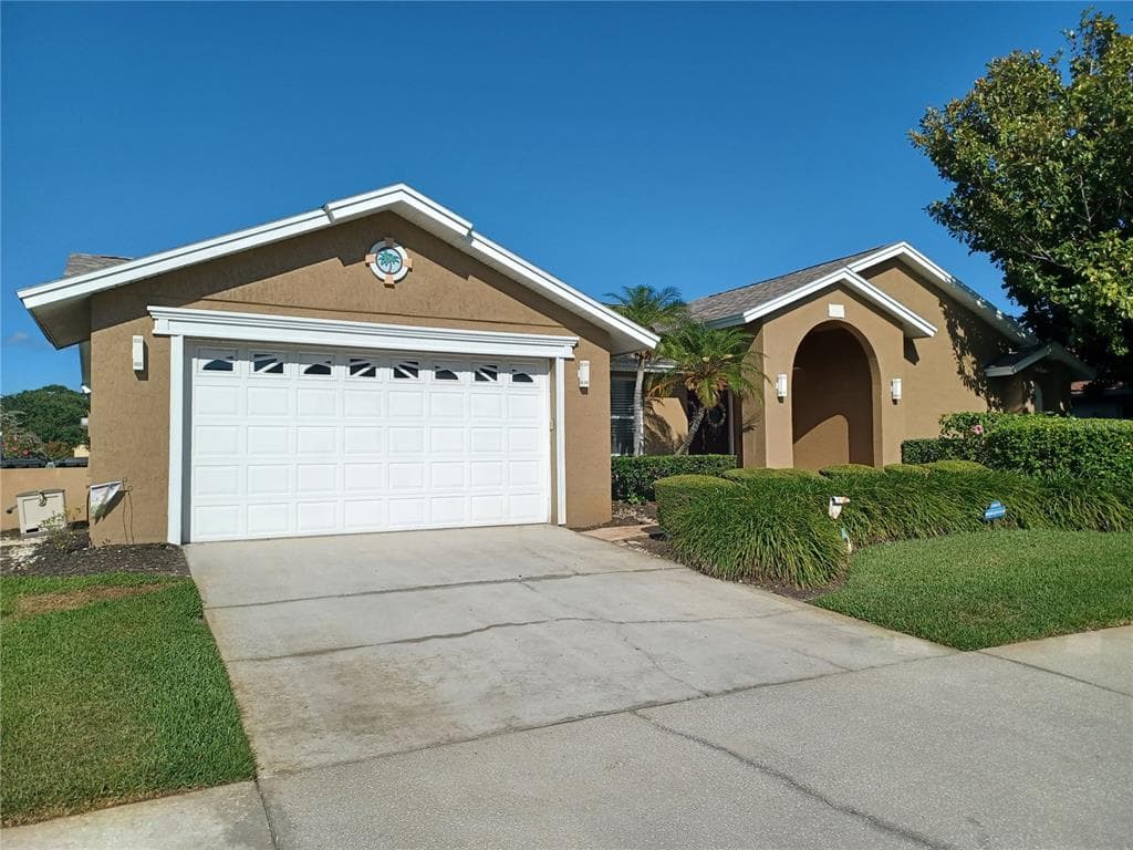 11687 TRADEWINDS BOULEVARD LARGO, FL 33773