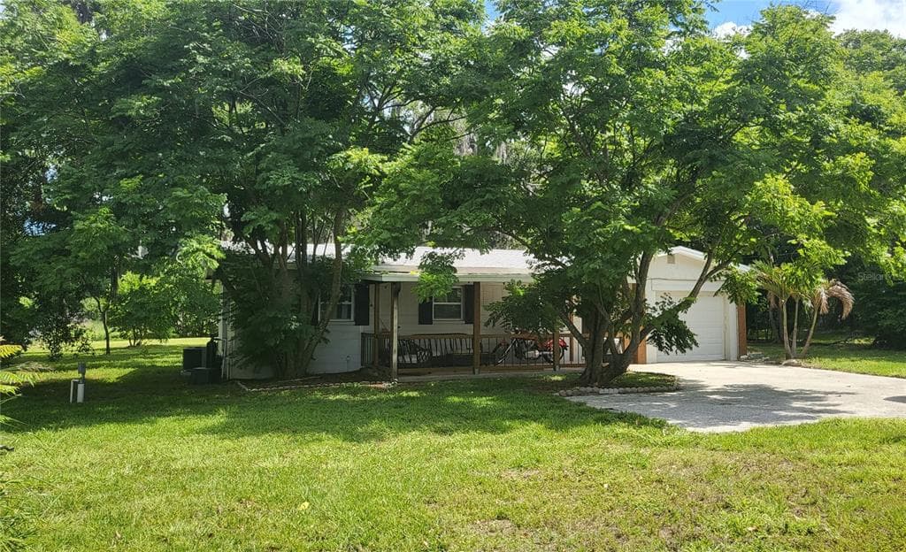 9876 JOE EBERT ROAD SEFFNER, FL 33584