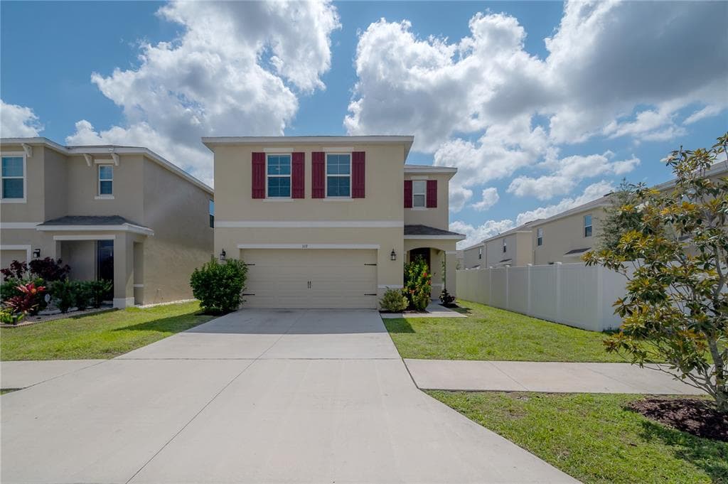 109 CINNAMON BARK PLACE VALRICO, FL 33594