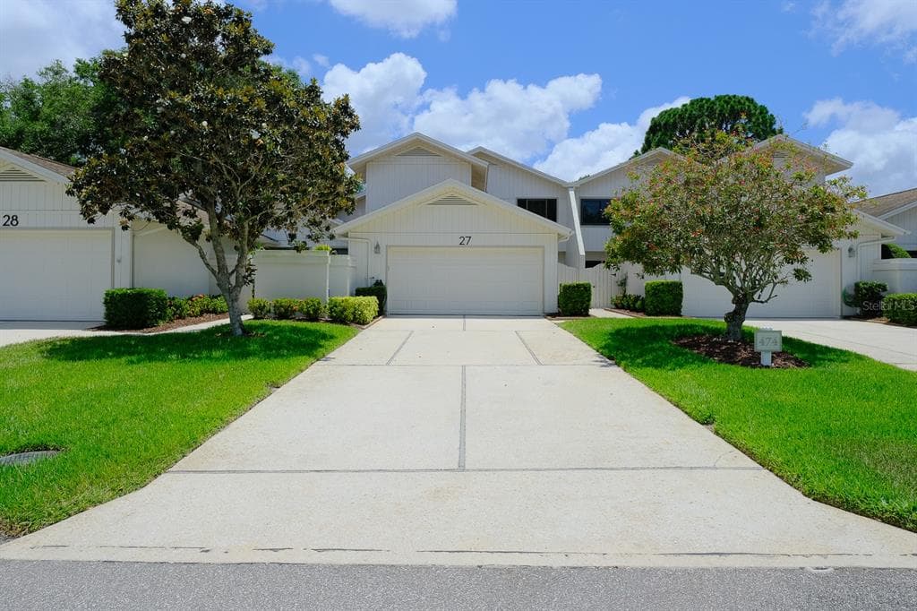 474 LAKEVIEW DRIVE UNIT 27 PALM HARBOR, FL 34683