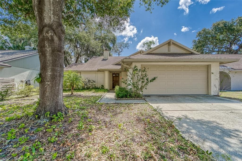 2032 SHADOW PINE DRIVE BRANDON, FL 33511