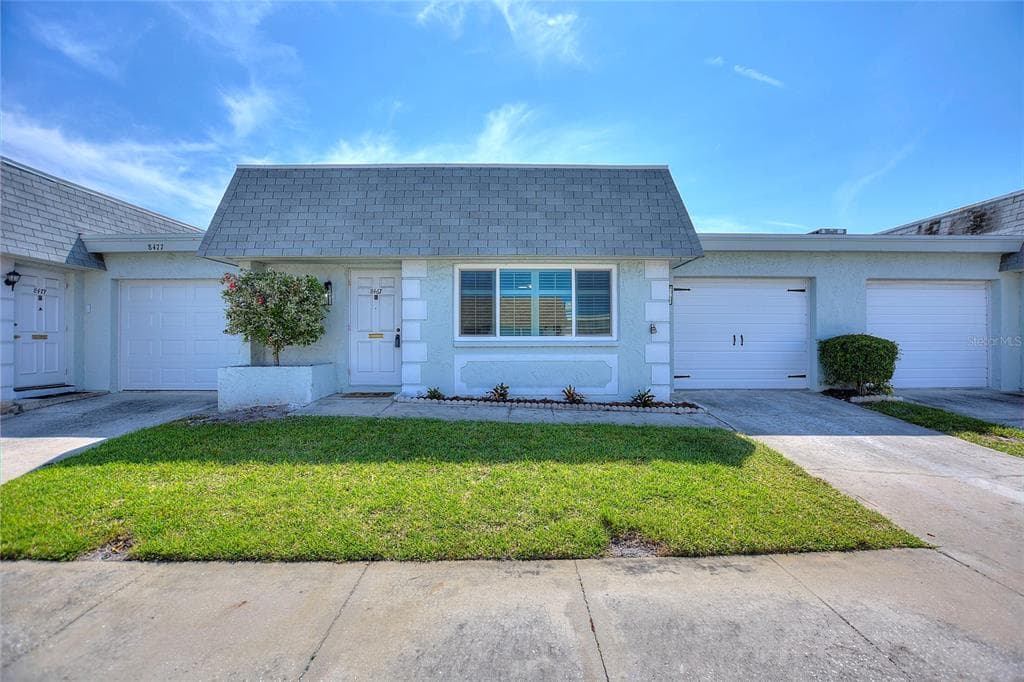 8467 AUSTIN N UNIT 8467 PINELLAS PARK, FL 33781
