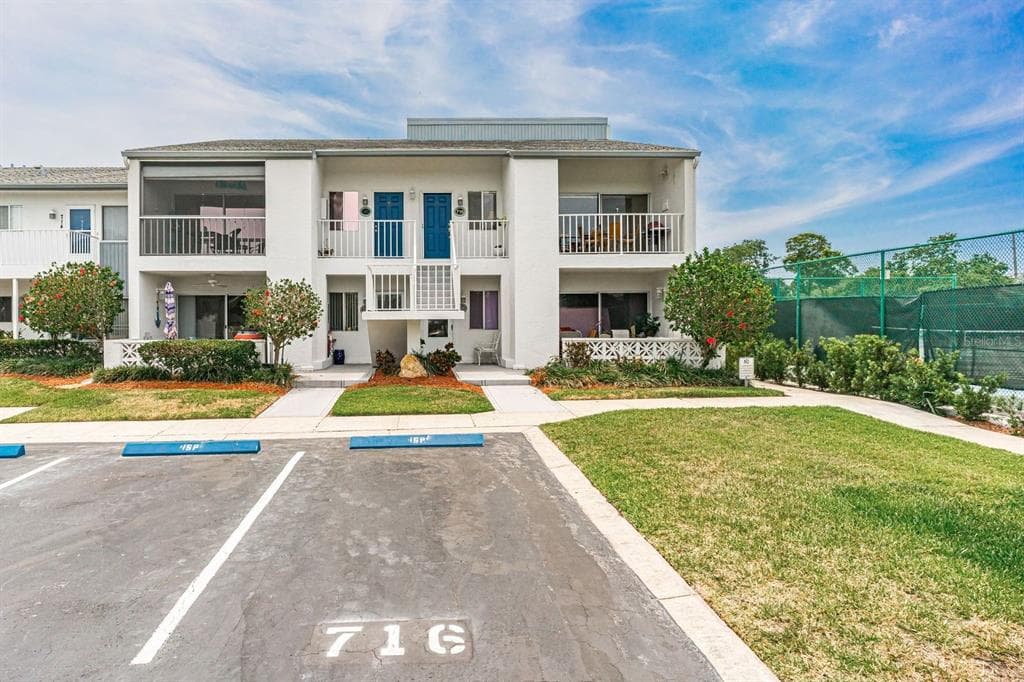 14800 WALSINGHAM ROAD UNIT 716 LARGO, FL 33774