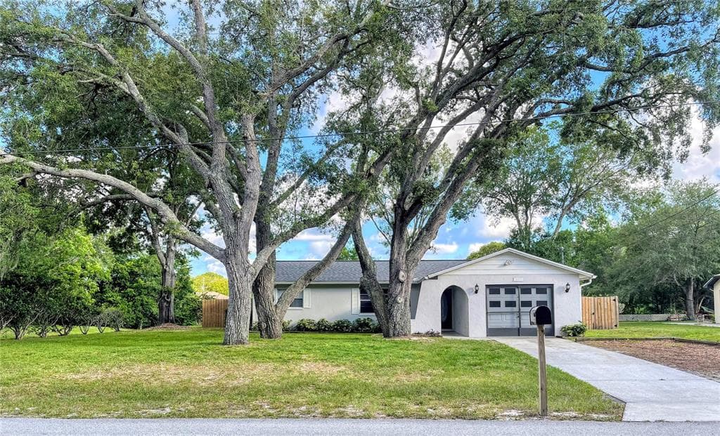 8044 ALHAMBRA COURT SPRING HILL, FL 34606