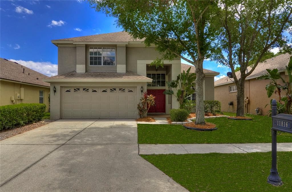 11816 EASTHAMPTON DRIVE TAMPA, FL 33626