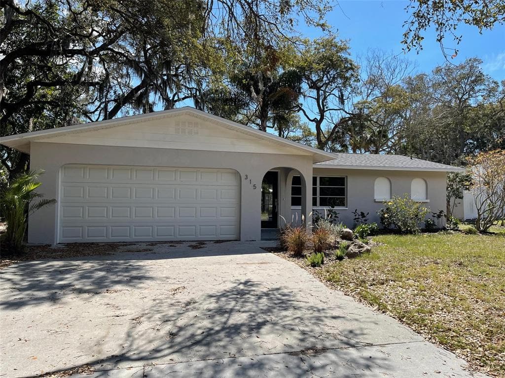 315 AUSTER ROAD VENICE, FL 34293