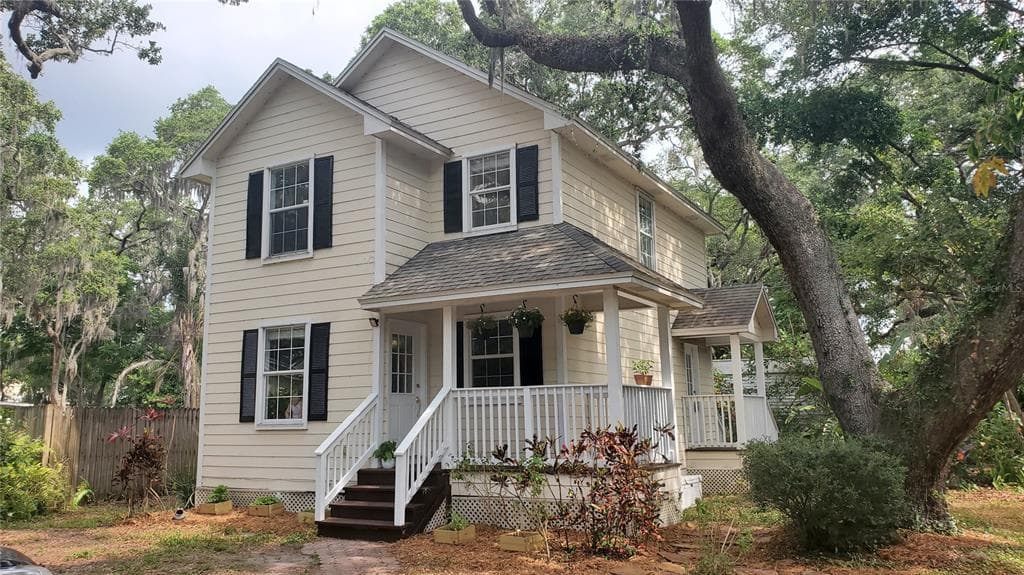 825 4TH STREET S SAFETY HARBOR, FL 34695
